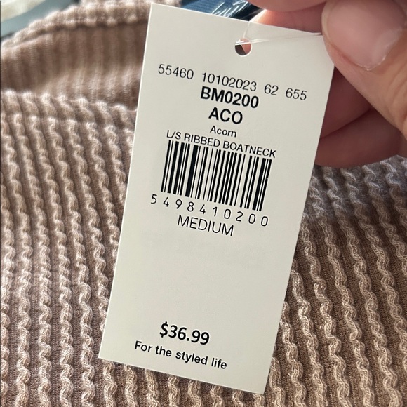 Buckle daytrip ribbed Long Sleeve Top - Picture 4 of 4